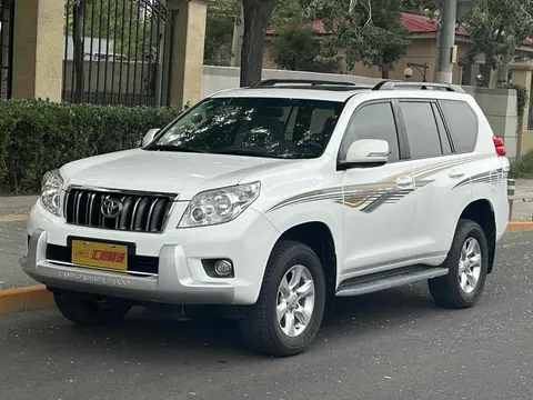 十年老车依旧硬汉！二手普拉多4.0L，越野爱好者的可靠伙伴？